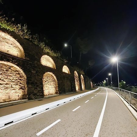 Foce24 - City Garden - Imperia Luaran gambar